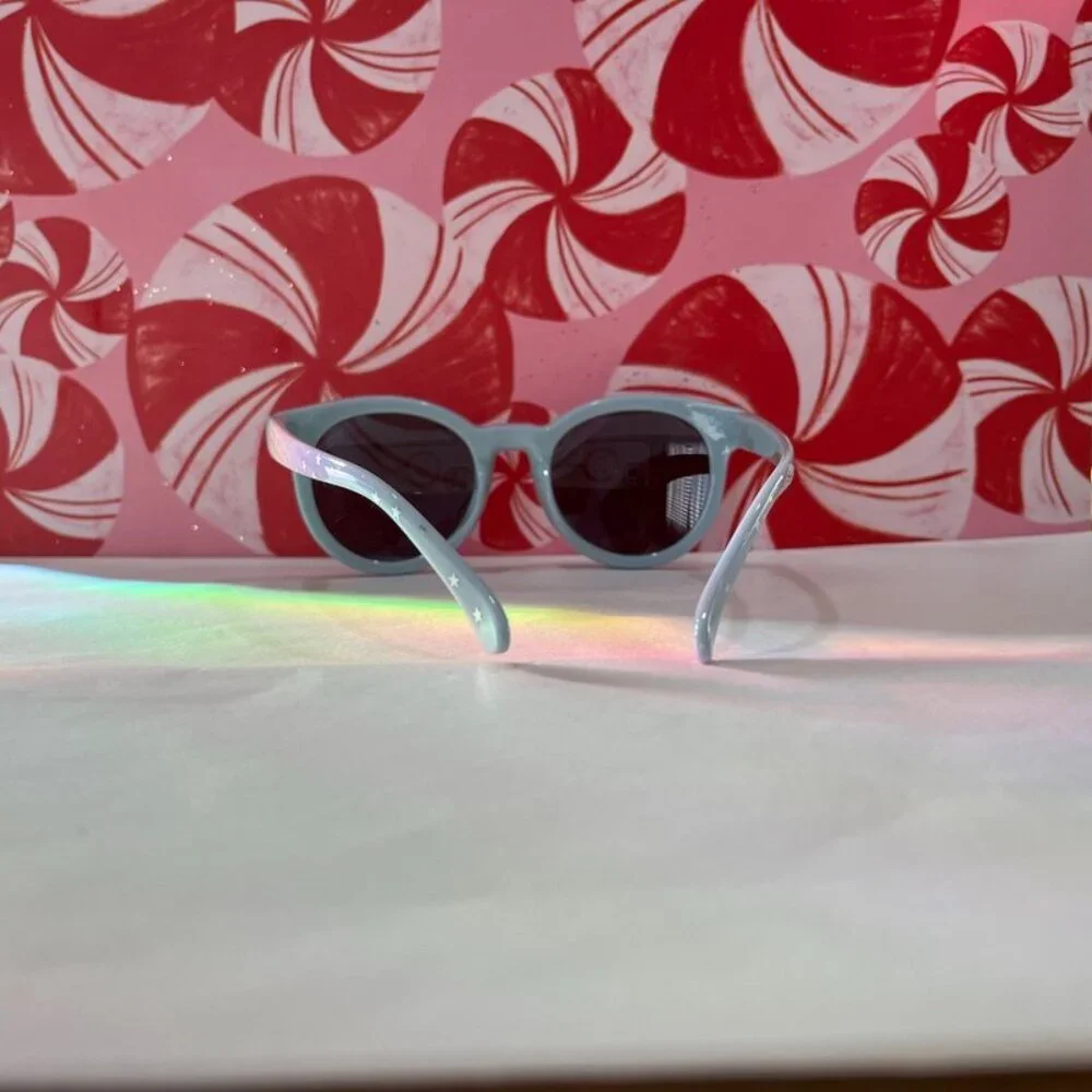 3/$20 Bundle 🌈Capelli New York Girl’s 2-Piece Rainbow Sunglasses & Hardcase Set
